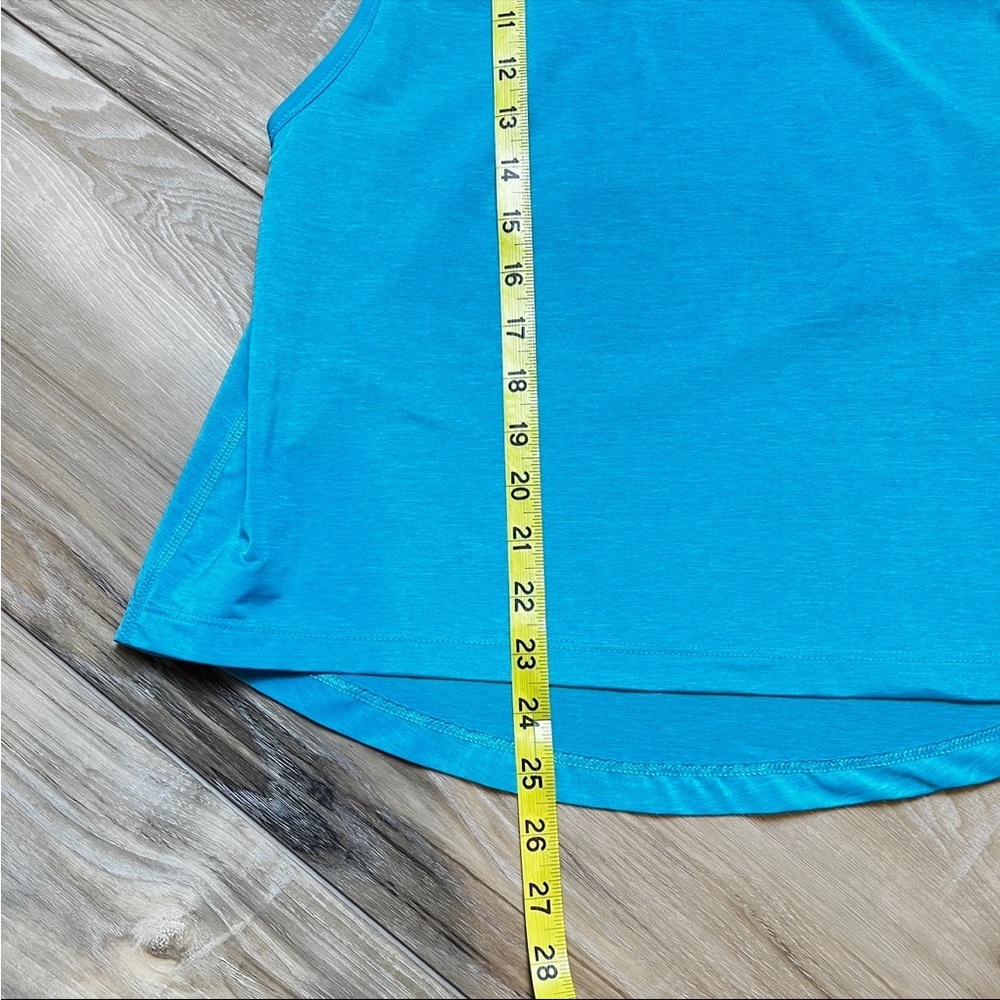 Nike 2 in 1 Tank Top with Sports Bra. Size Medium. EUC - Picture 6 of 9